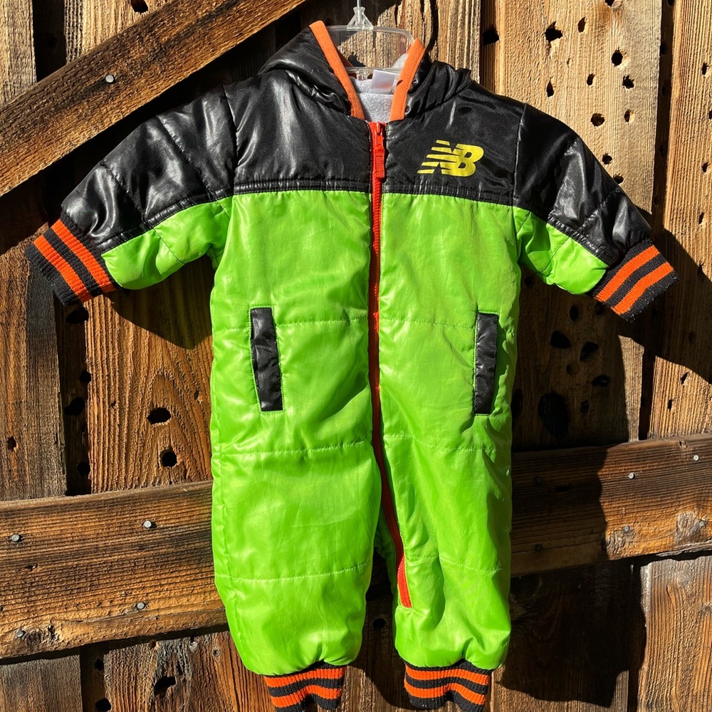new balance baby snowsuit 6-12 Months (70)
